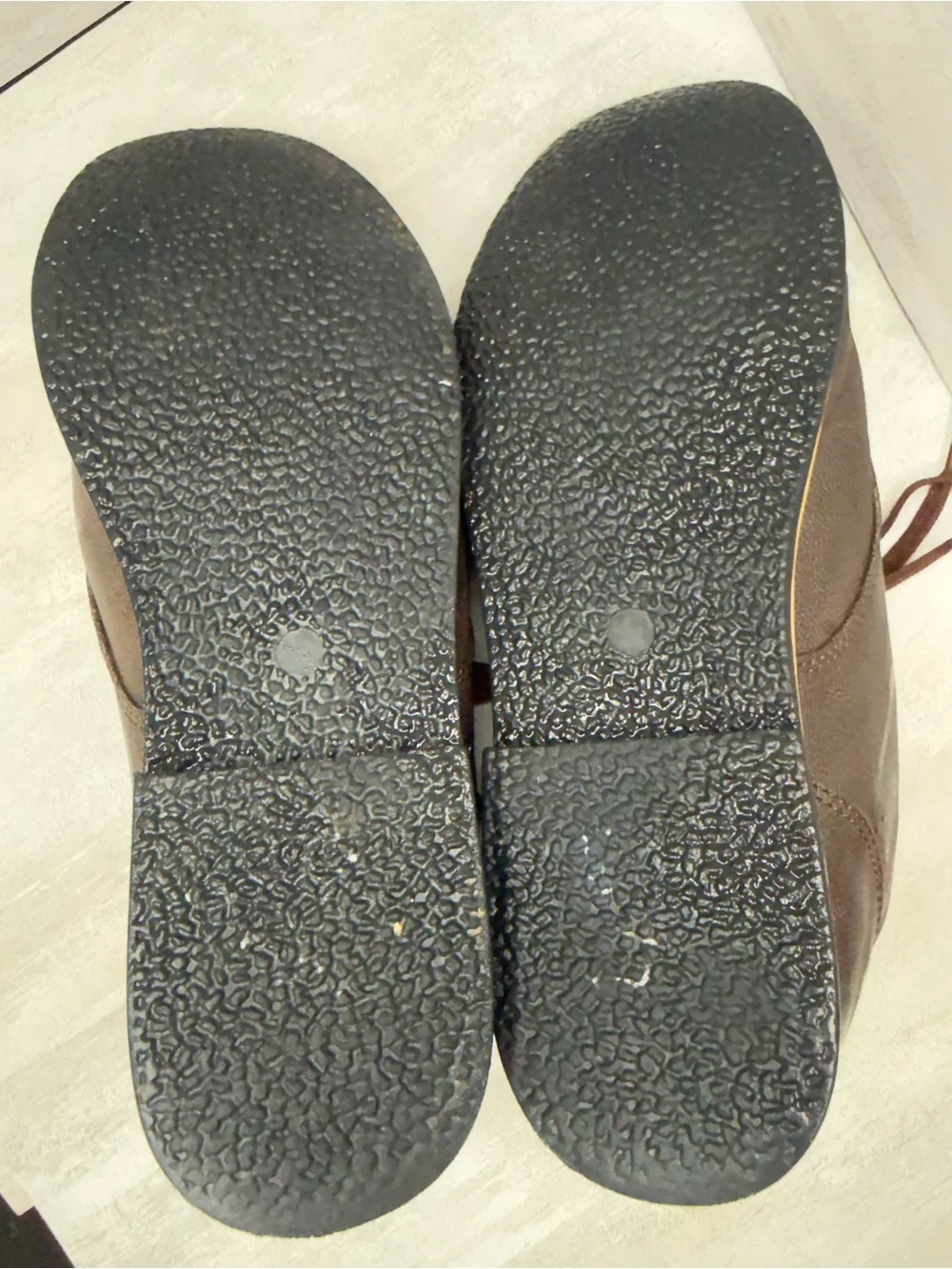 Perry Ellis leather chukka